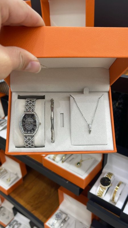 w.w.s.302 - waches women